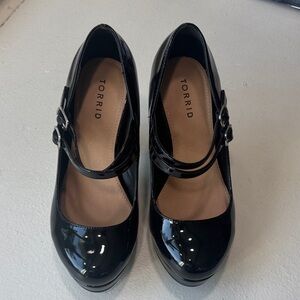 Torrid Glossy Black Mary Jane Heels 8.5WW